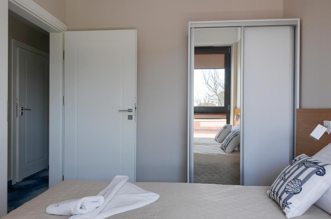 Apartament Z Widokiem Na Morze - Nadmorski Luksus Apartamenty Ustronie Morskie Esterno foto